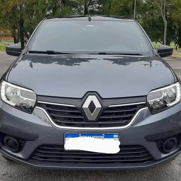 Vendo o permuto Sandero 1.6 16v Life. 2024. usada como nueva!