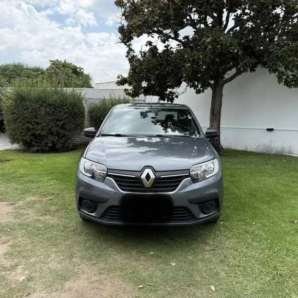 Líquido! vendo o permuto. Renault Logan 1.6 16V Life. 36100 km. 2024. Tomo USADO