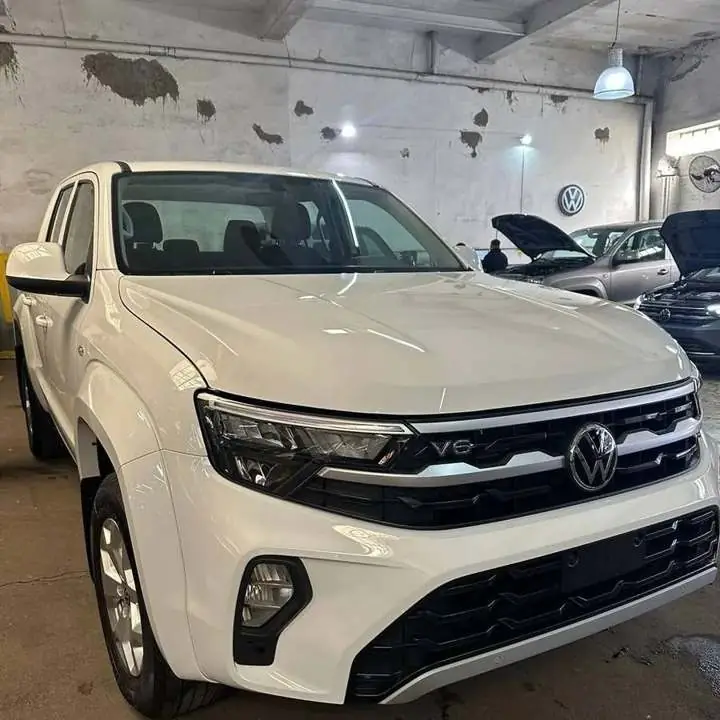 Vendo o permuto okm amarok 3.0Cd TDI 258Cv V6 Comfortline 4x4 At. 2025