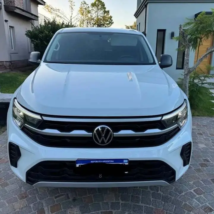 Vendo o permuto, Amarok 2.0 Cd TDI 140Cv Trendline 4x2 MT 2024. usado como nuevo! tomo usado!