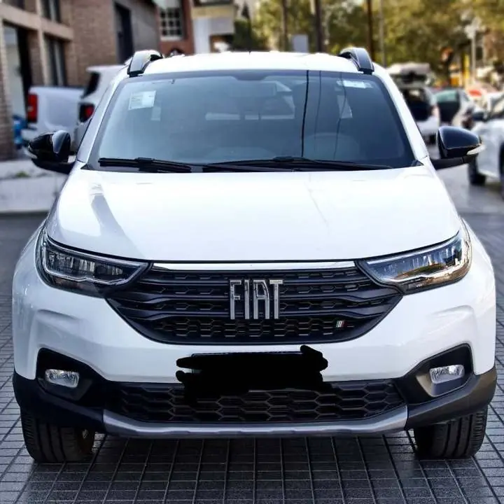 Vendo o permuto, Fiat Strada 1.3 DC Fire Fly Volcano L23 At. 15000km. 2024. Tomo USADO
