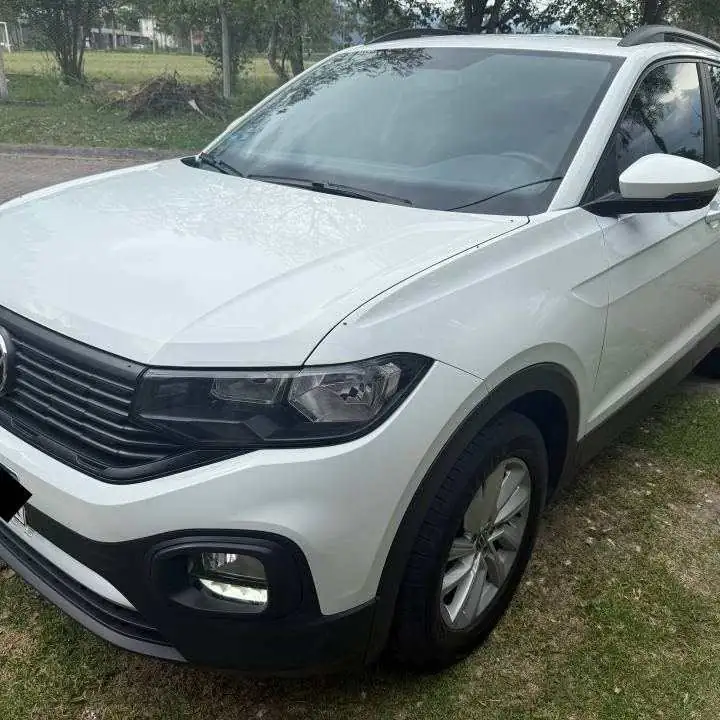 Líquido! vendo o permuto, TCross 1.0 170 Tsi 4x2 MT. 37000km. 2024. Tomo USADO