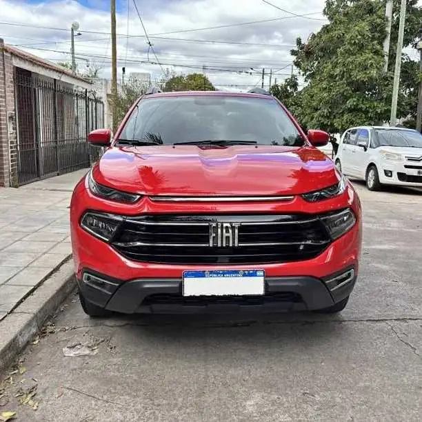 Vendo o permuto, Fiat Toro 1.8 Freedom 4x2 Mt. 55600 km. 2023. Tomo USADO