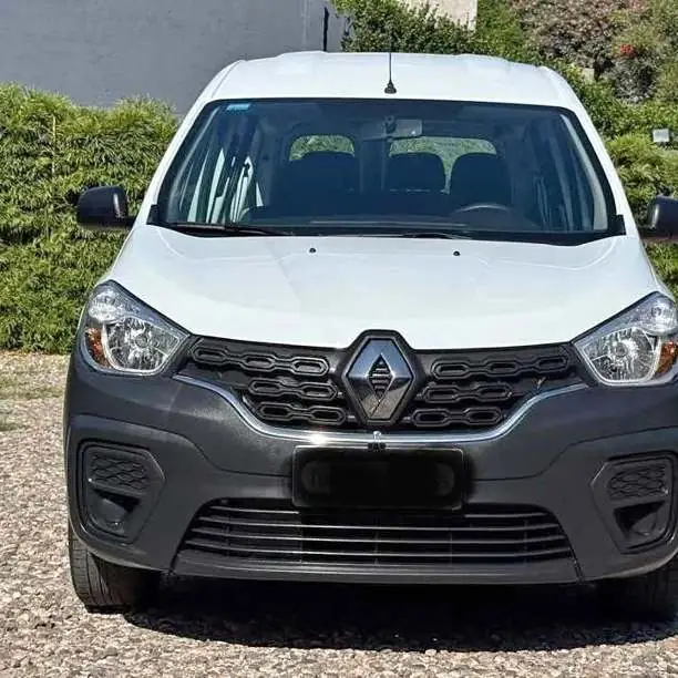 Oferto! vendo o permuto, Kangoo Ii Express Confort 5a 1.6 Sce. 41000km. 2024. Tomo USADO