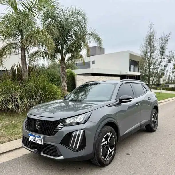 Vendo o permuto, Peugeot 2008 (usado) 1.0T Allure Cvt. 14000 km. 2025. Tomo USADO