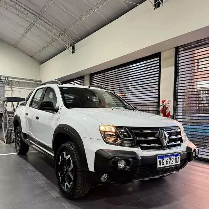 Renault Oroch 1.3 Outsider 4x4. 2024