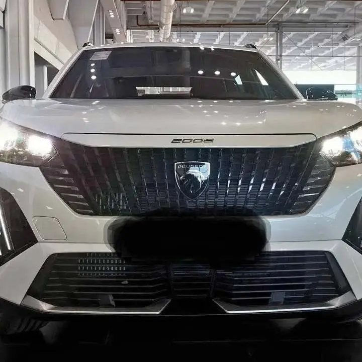 Vendo ya! Peugeot 2008 1.0 T200 ALLURE CVT L26. 7800 km. 2025. Tomo vehículo USADO