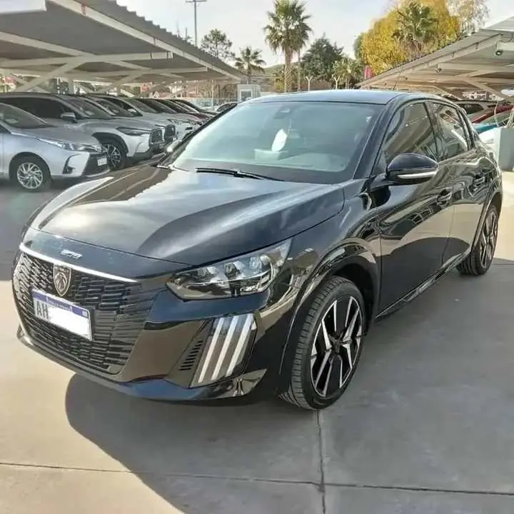EXCELENTE Estado y precio! Peugeot 208 1.0T GT Cvt 120cv. 9980km. 2025. Tomo vehículo USADO
