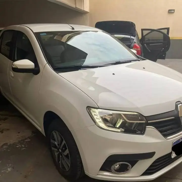 Excelente oportunidad! Renault Logan 1.6 16v. Intense 1500 km. 2024
