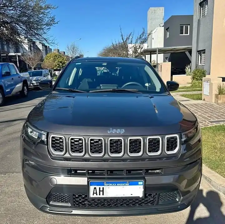 VENDO, garantido! Jeep compass 1.3 T270 SPORT 4x2 At6. 22000km. 2025. Tomo vehículo USADO