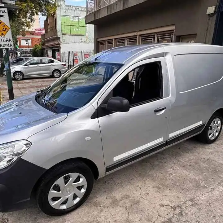 Vendo o permuto kango li Express Confort 1.5 Dci. 28000km. 2024, excelente estado