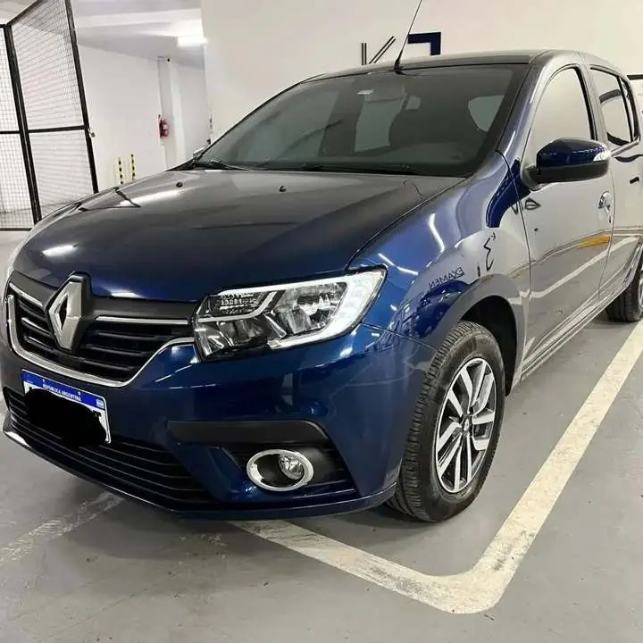 Vendo o permuto Sandero 1.6 16v Intens. 2024. usada como nueva!