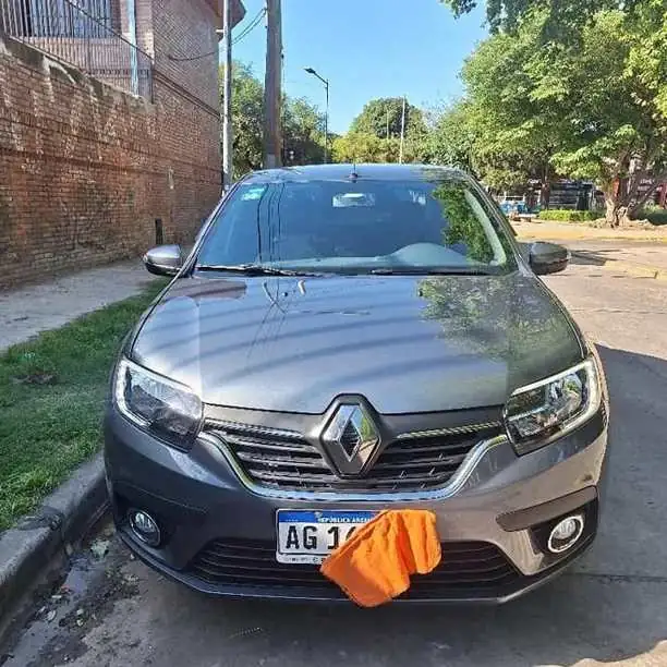 Renault Logan 1.6 16V Intense. 2023