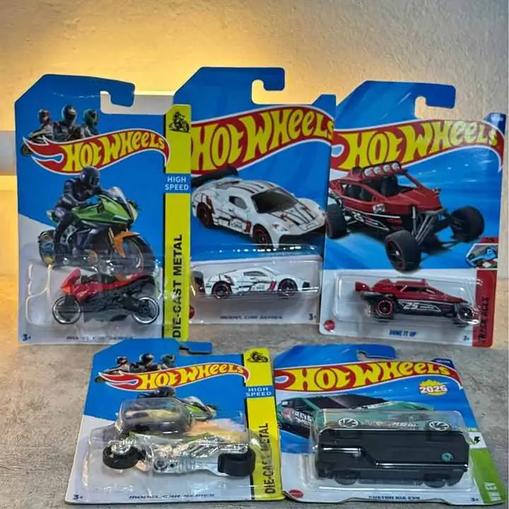 Hotweels autos y motos