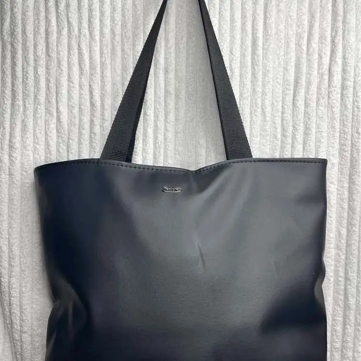 Tote bag Eco cuero 41cm de ancho x 29cm de alto x 9cm de profundidad