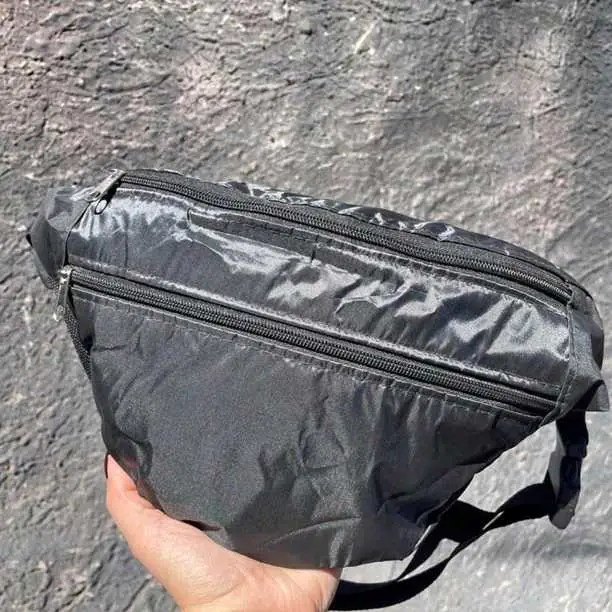 Maxi riñonera impermeable 2 cierres