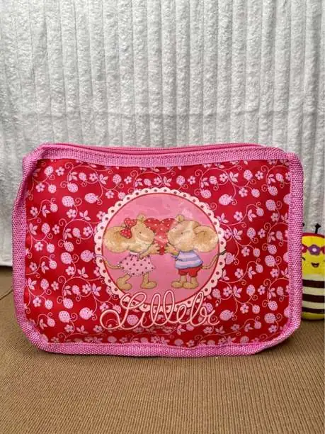 Porta cosméticos Lillebi con divisor 21.5cm de ancho x 16cm de alto x 5cm de prof