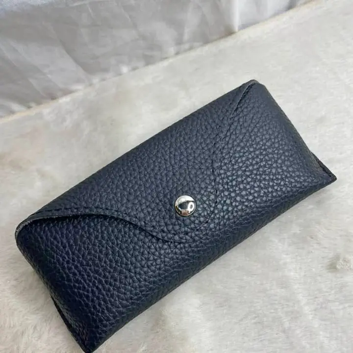 Porta lentes de eco cuero