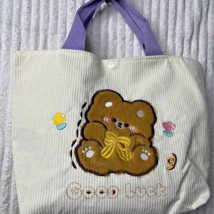 Tote bag de corderoy con boton y correa fija corta