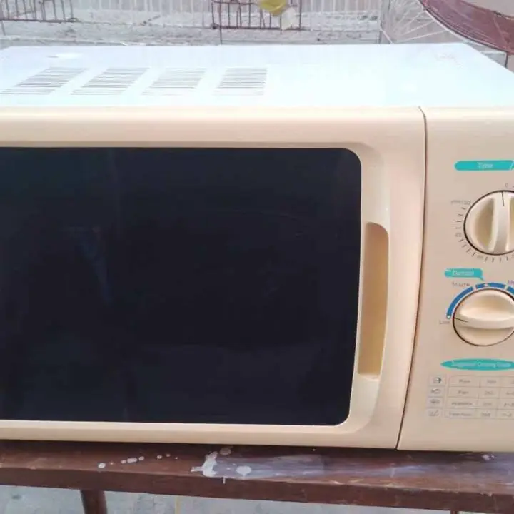 Microondas impecable estado funcionando bien