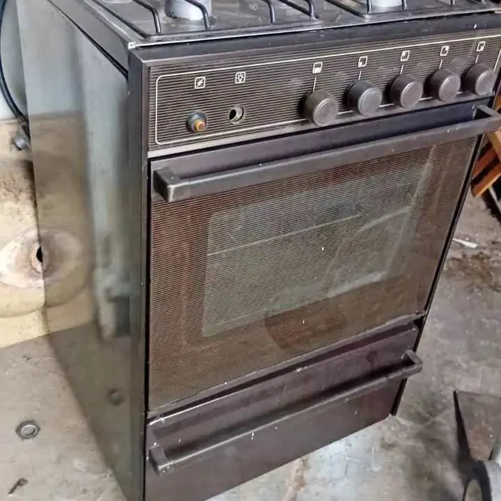 Cosina Longvie funcionando perfectamente a gas envasado