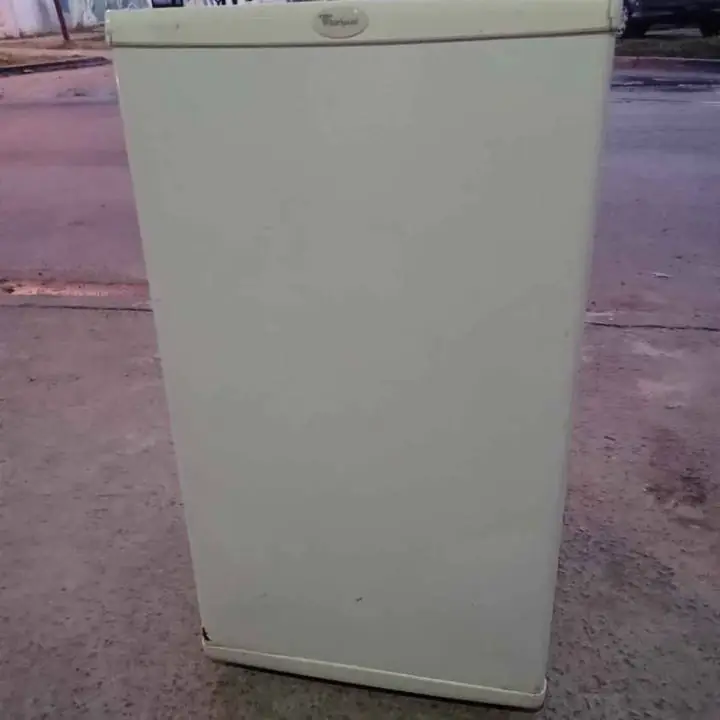 Heladera bajo mesada en excelente estado