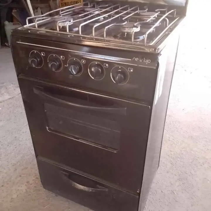 Cosina funcionando bien a gas envasado