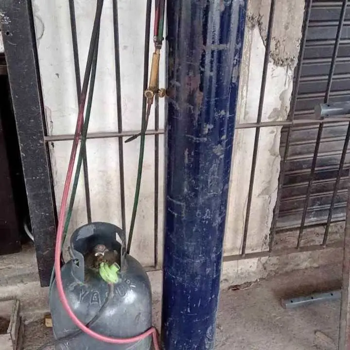 Oxigas listo para usar con carga tubo de 8 mt3s garrafa 10 Kg tengo videos al priv. Hábilitad 2025