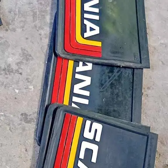Baberos para camiones nuevos
