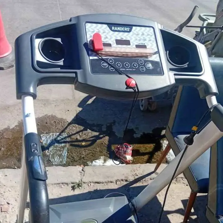 Maquina de correr eléctrica funcionando perfectamente descripción exacta en última foto