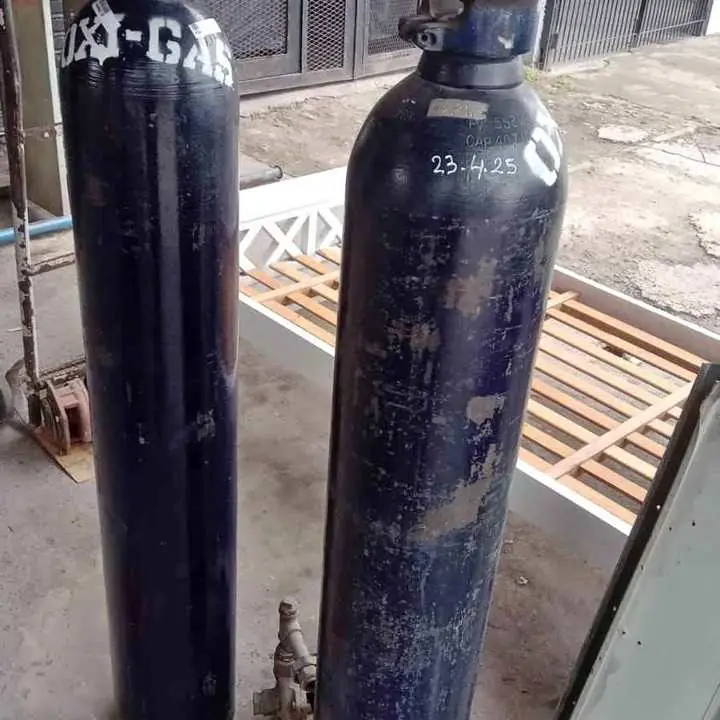 Tubos de oxi gas 6 mtr3s habilitados pruebas 2022 y 2025 permuto por tubo nitrógeno con válvula c/u