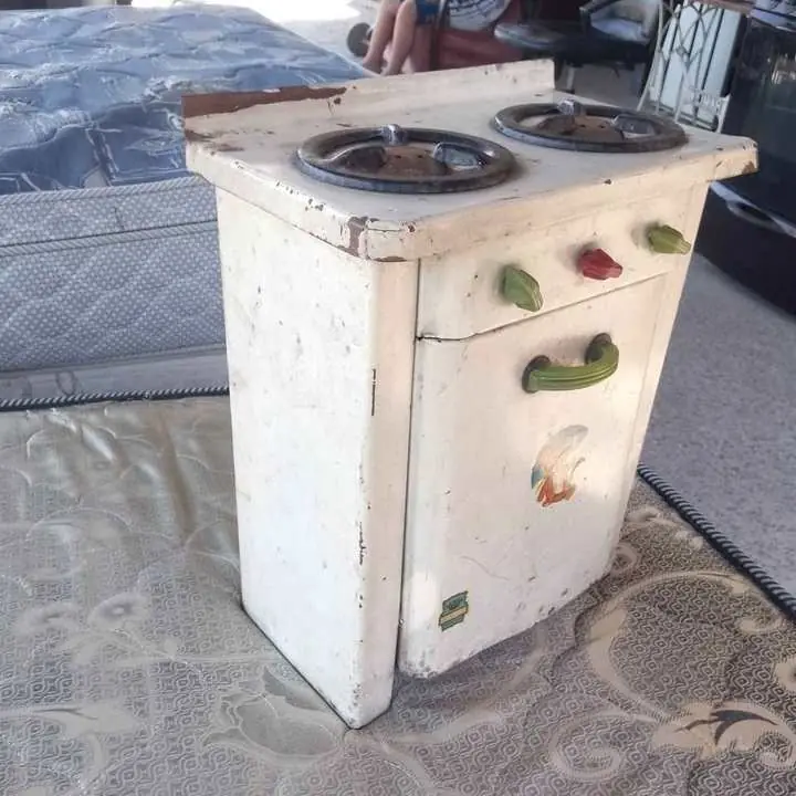 Cocinita juguete vintage chapa 30 x 35 x 20 prof