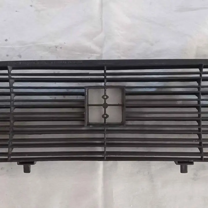 Parrilla frontal Dodge 1500W