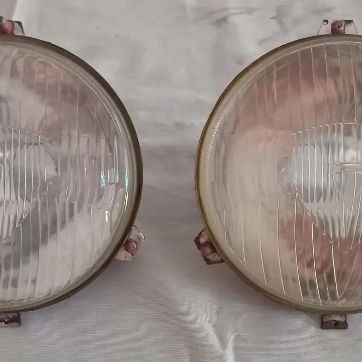Ópticas simil marshall Peugeot 404
