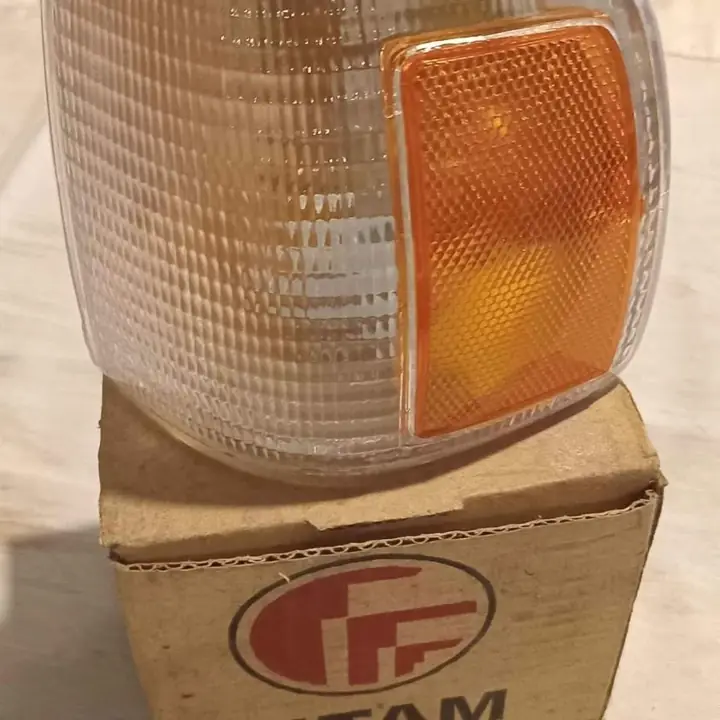 Faro delantero izq fitam VW senda