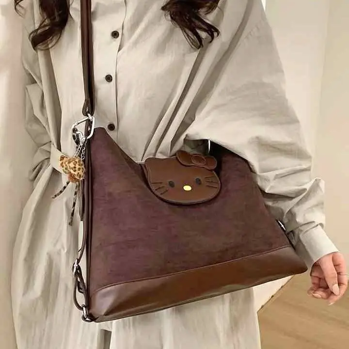 Bolso hello Kitty con llavero