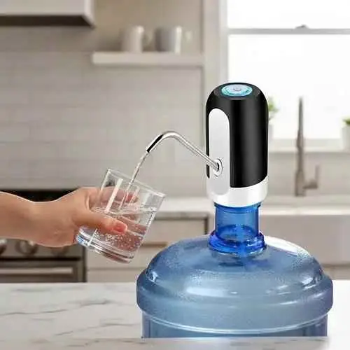 Dispensador de agua con usb