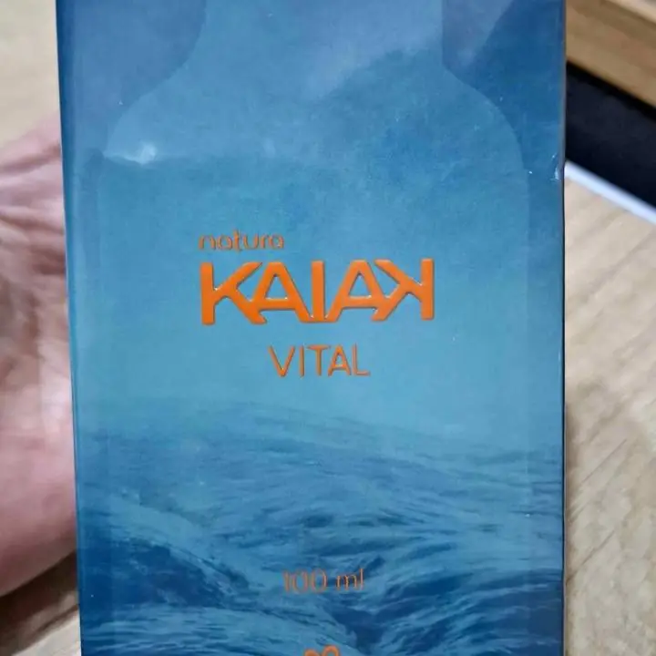 Perfume kaiak vital masculino natura $60.000