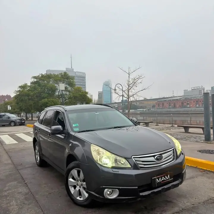 Subaru Outback 2.5 2012
