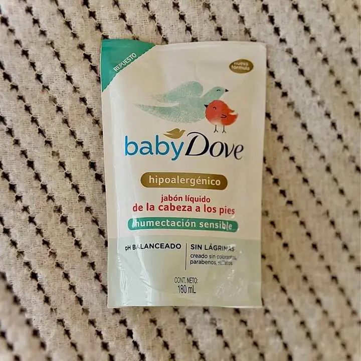 Repuesto jabón baby dove de la cabeza a los pies
