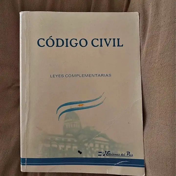 Constitucion de la Nacion Argentina + Codigo Civil