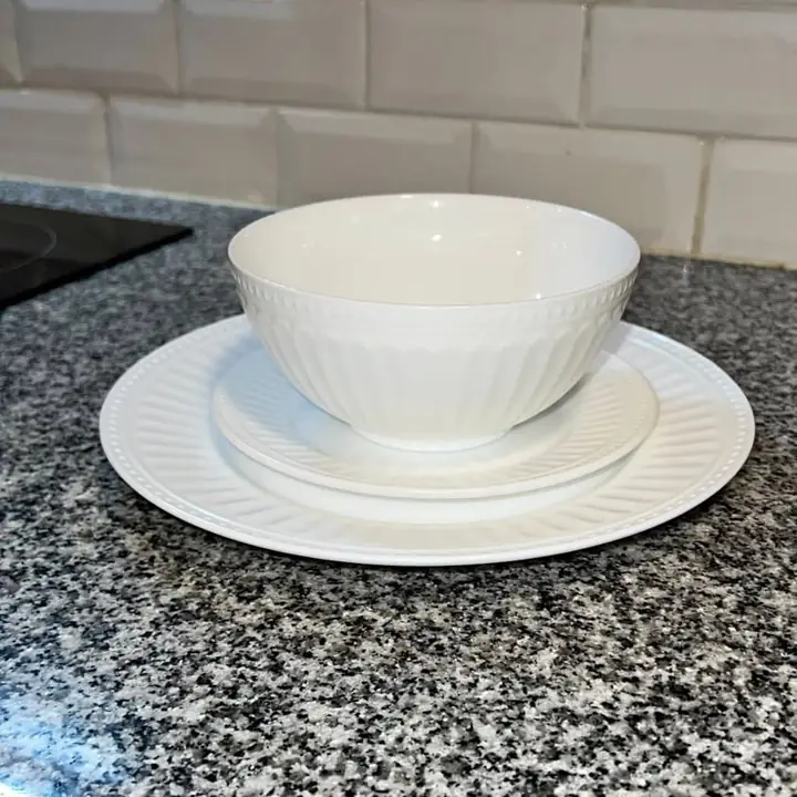 Vajilla blanca Home Life 12 piezas – Set para 4 personas