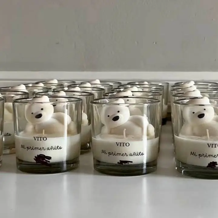 Vela en vaso con oso – Un souvenir original y diferente