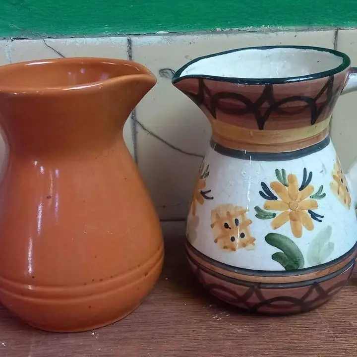 Jarras de ceramica 1/4 litro me queda la pintada
