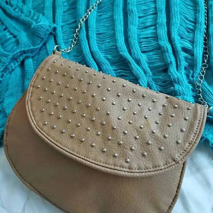 Carterita de cuero