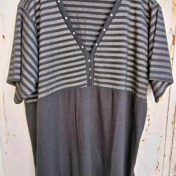 REMERAS X 3 LIQUIDO talle 3XL ( o talle 8)