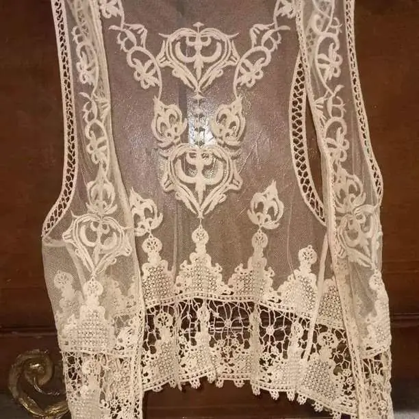 Chaleco bordado talle M/L
