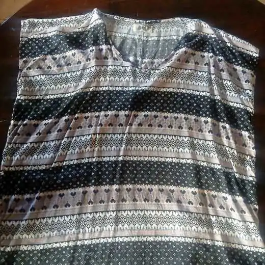 Blusa talle L suelta