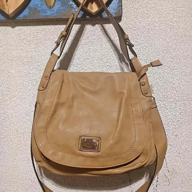 Cartera Tropea Mide 30x37x15cm