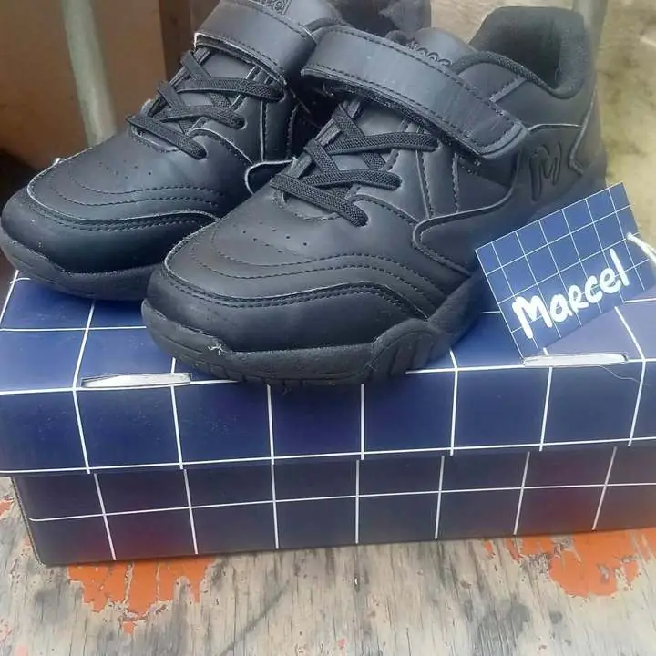 Zapatillas Marcel num.34 como nuevas!